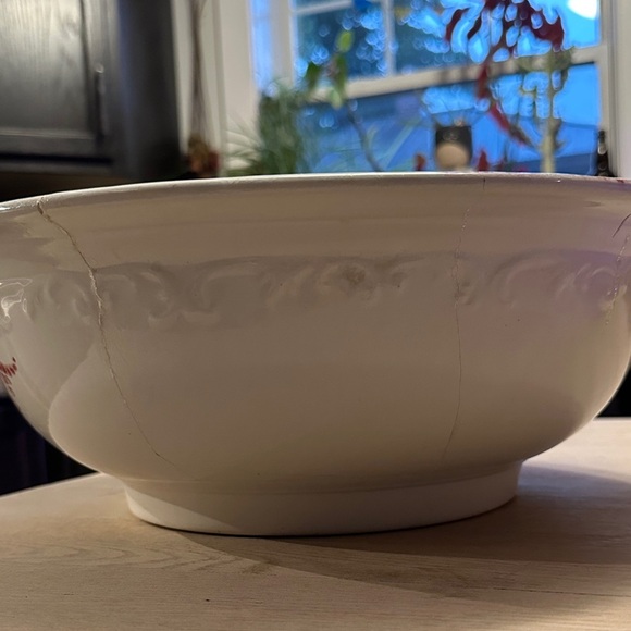 VINTAGE | Victorian-era Louis J.H.W. & Sons Hanley England Semi-Porcelain Basin - Picture 10 of 16